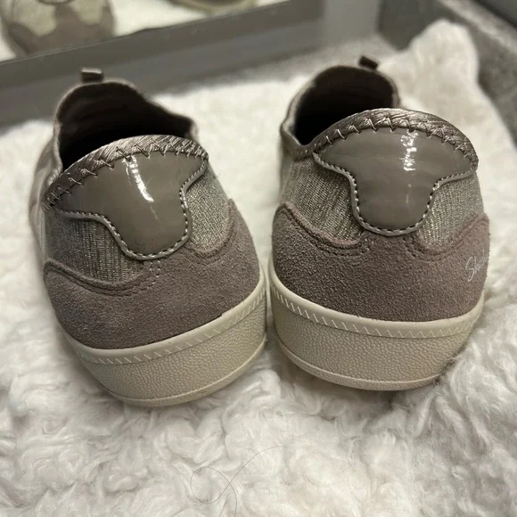 SOLD [JUST IN] Skechers Women's Beige Slip-On Memory Foam Sneakers Sz 9 - Picture 6 of 8